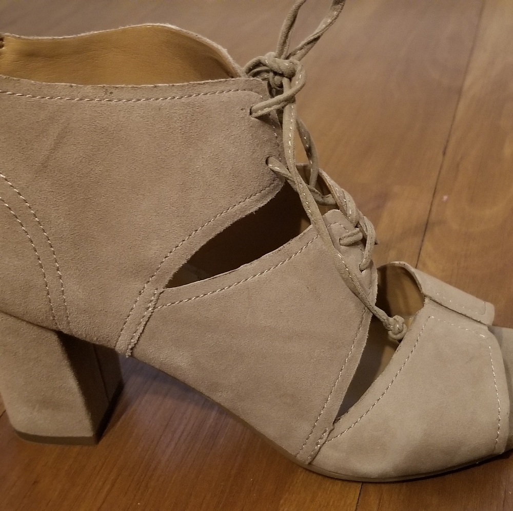 Franco Sarto Gazella genuine leather 8M